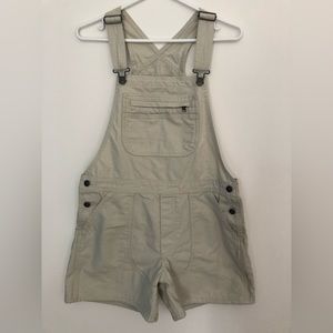 Patagonia Womens Stand Up Overall Shorts size medium